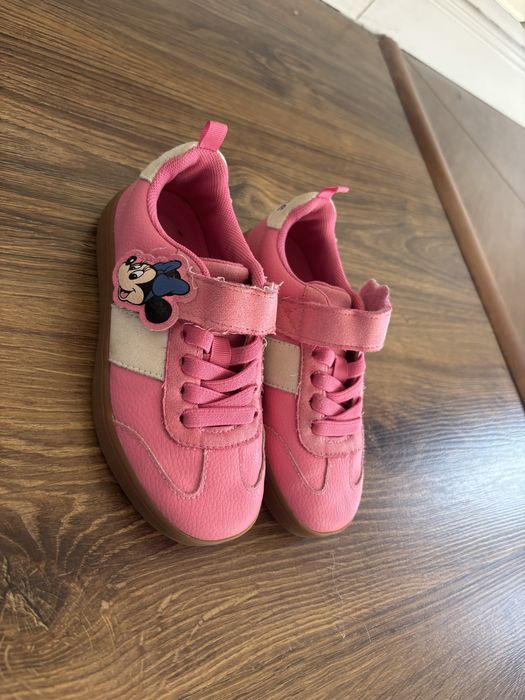 Tenisi fete h&m marimea 27