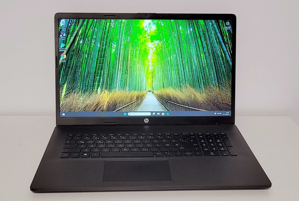 Laptop HP 17” – Intel i3 Gen 11, 8GB RAM, SSD, Windows 11