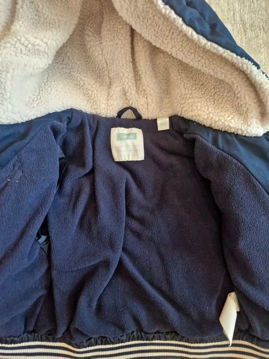 Две зимни бебешки якета 80см