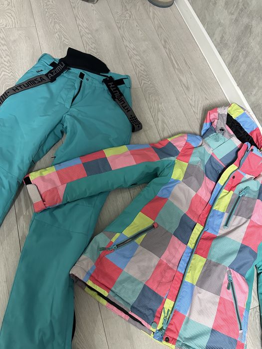 Продам лыжный костюм женский