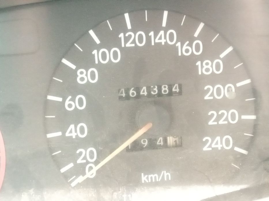 Carina E универсал