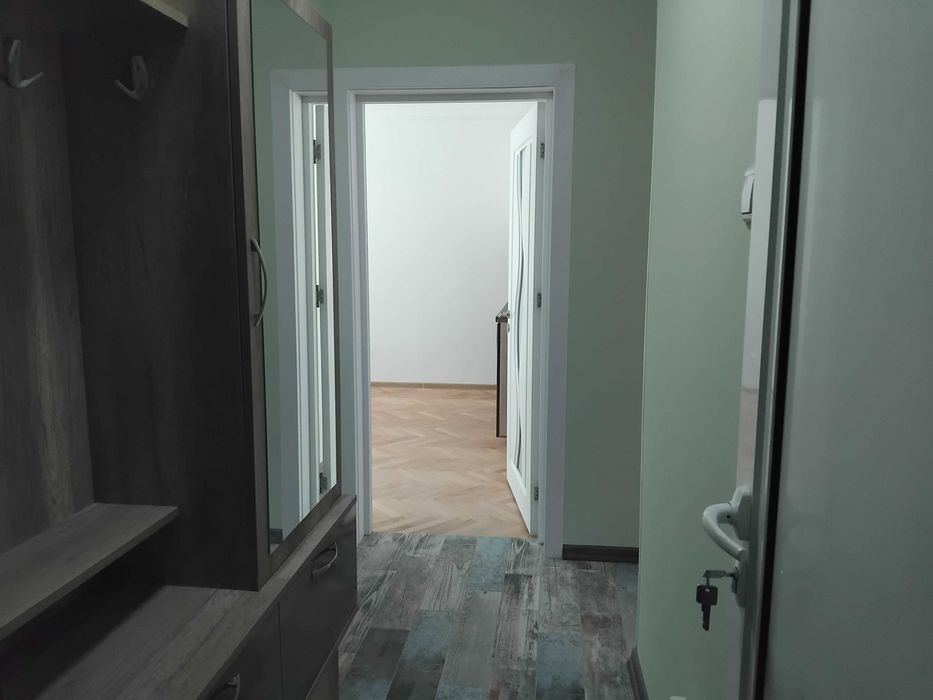 Продава се Двустаен апартамент в Русе, Възраждане - 62 кв.м за 2017 €/кв.м - Снимка #13