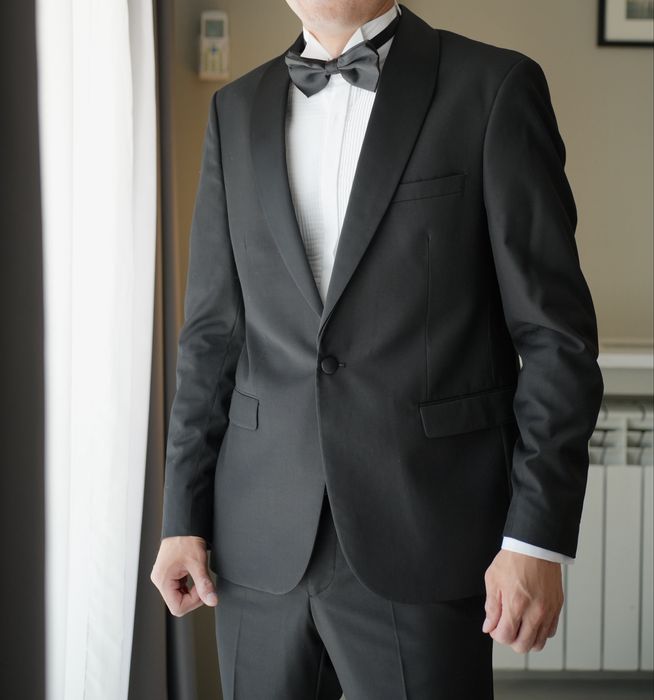 Продам стильный мужской костюм Simoni