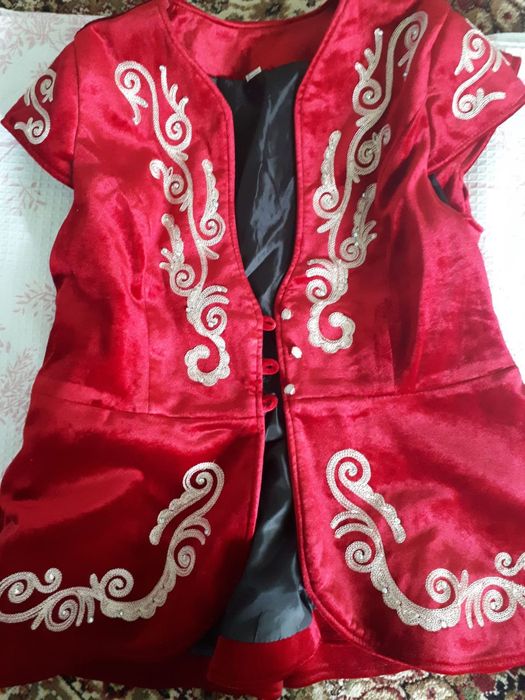 Казахский национальный костюм, жилетка, кажекей