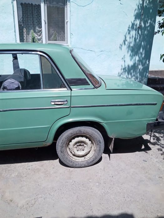 Автомобиль Ваз 2106 торг уместен
