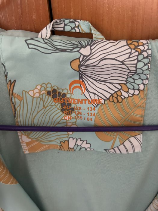 Ветровка для девочки