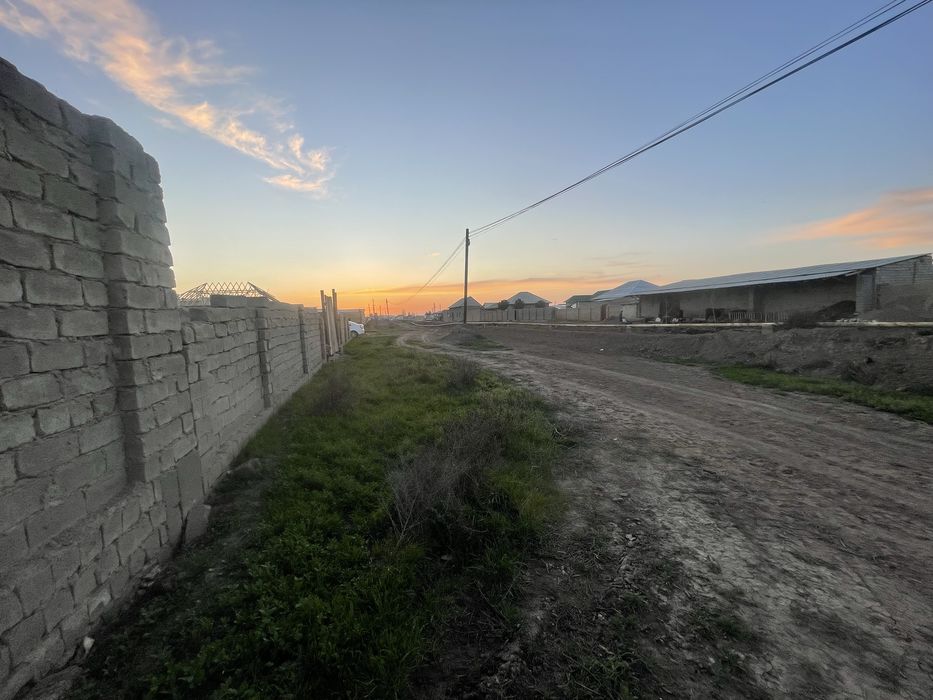 Yer sotiladi, 10 sotix Uzunnavo. Земля продаётся 10 соток.