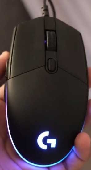 Геймърска мишка Logitech G102 Lightsync