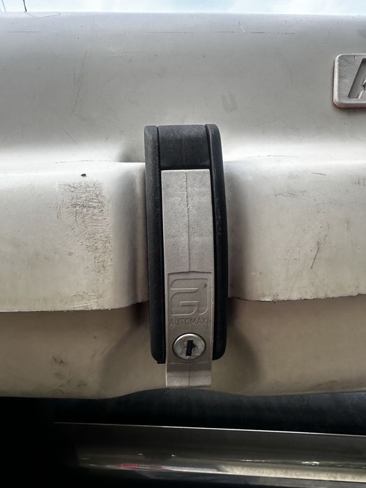 Рейлинг  и автобокс  Opel