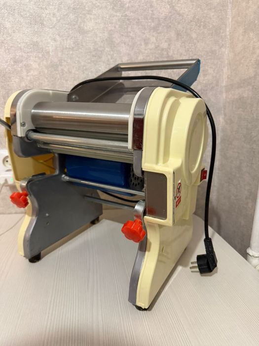 Продаю машину для раскатки тесто