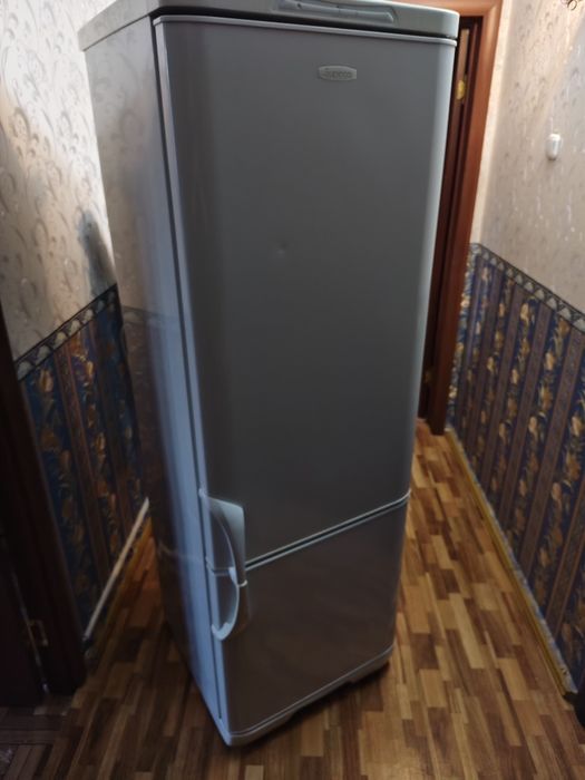 Продаю Холодильник