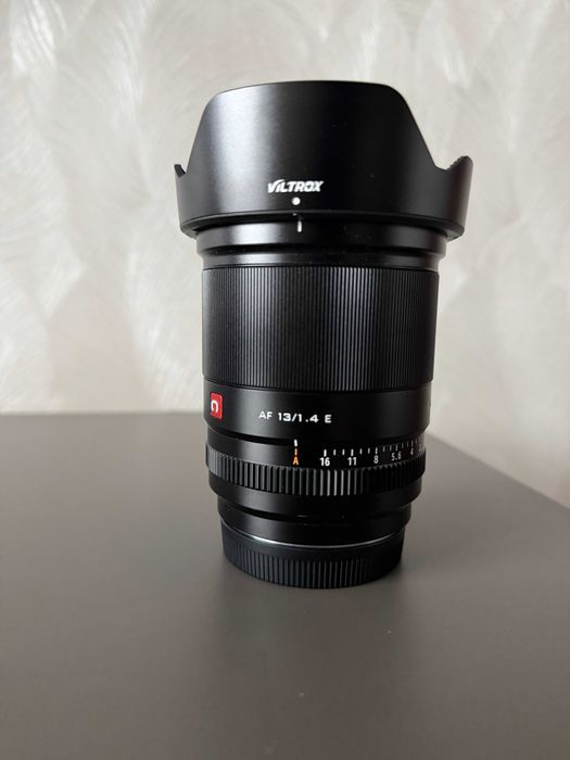 Объектив Viltrox AF 13mm f/1.4 E для Sony E