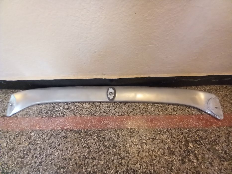 Универсален спойлер заден капак