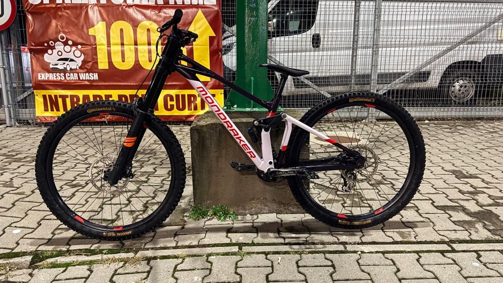 Bicicleta  Mondraker Summum 2022