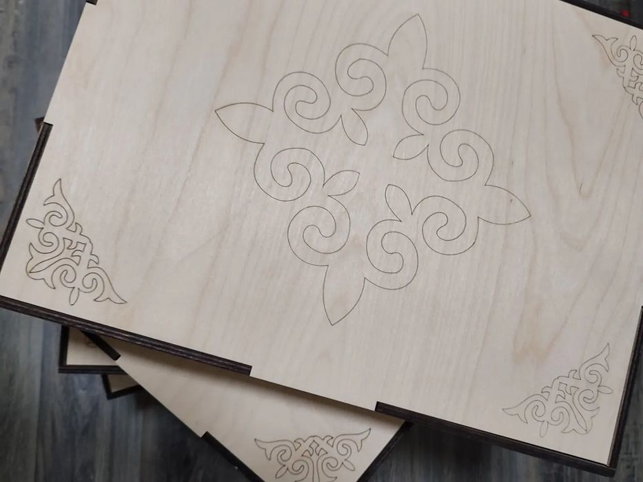 Коробки, стенд, ящик