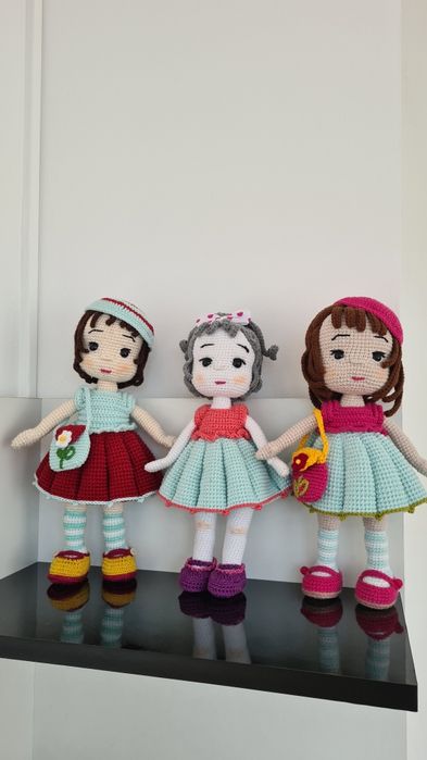 Vând păpuși crosetate manual