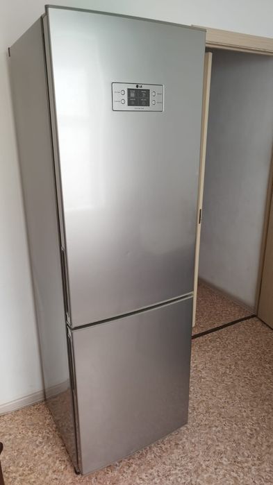 Холодильник сатылады LG