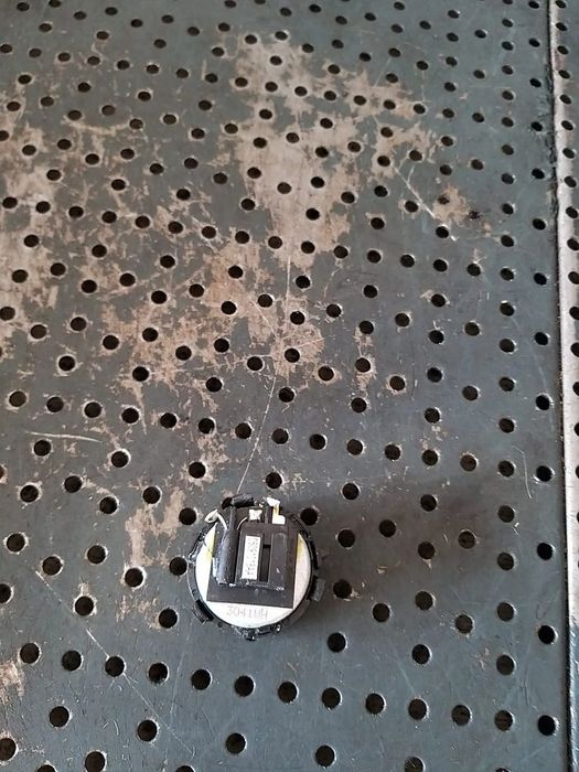 Boxa tweeter dreapta fata jeep grand cherokee 4 wk wk2 05091018aa