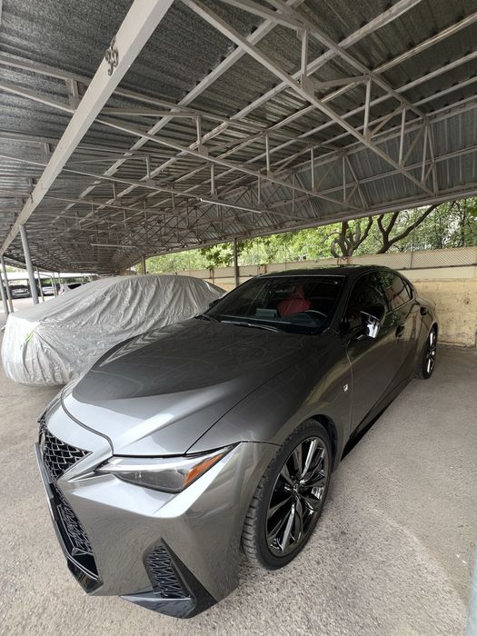 Lexus is 350 Fsport 2024 Batumotors