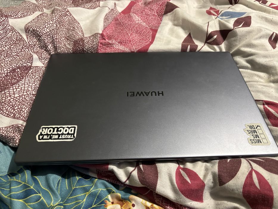 СРОЧНО Ноутбук сатылады сост идеал