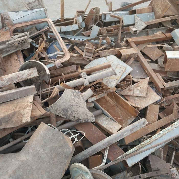 Metalolom Olamiz qayta ishlaymiz joyidan borib olib ketamiz