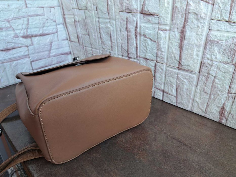 дамска раница малка кожена чанта-естествена кожа