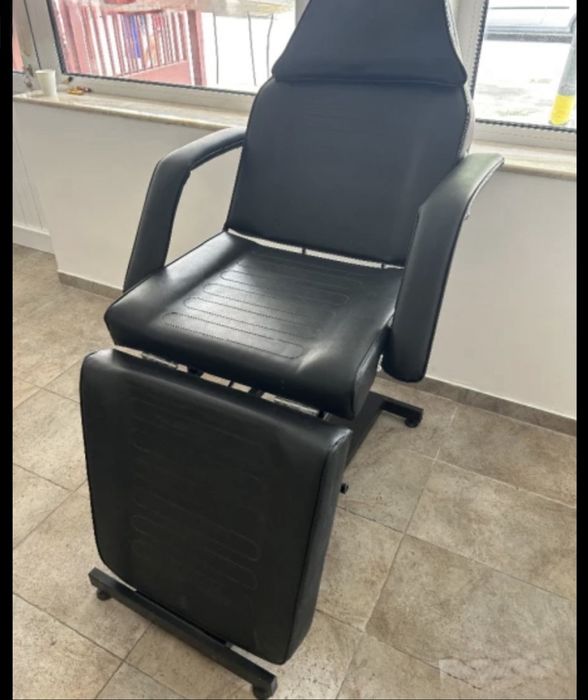 Кушетка за козметично/тату студио