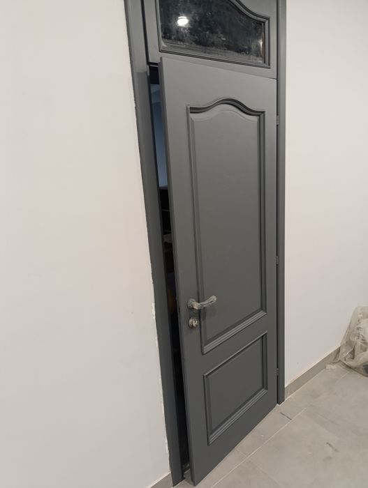 Реставрация дверей, лестниц,мебели, деталей интерьера.