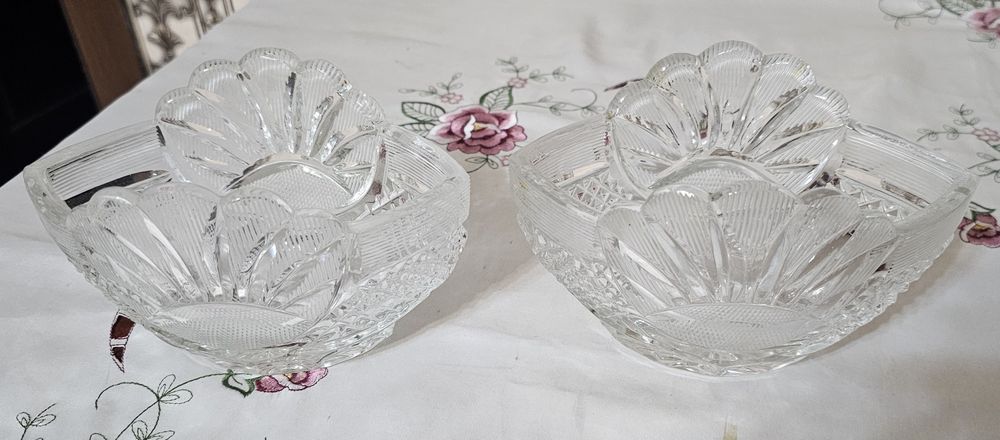 Хрустальные тяжёлые вазы, парные, разные, советских времен.