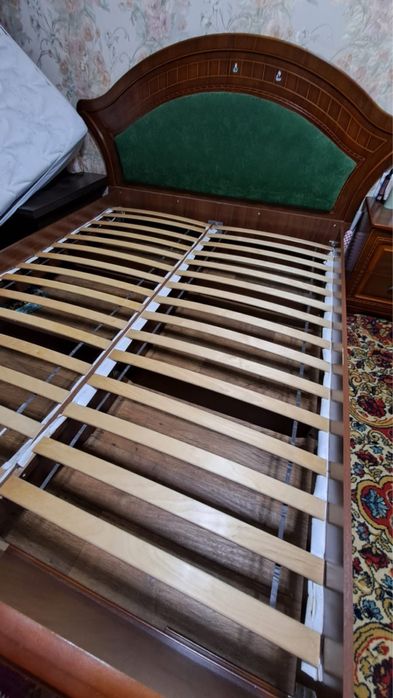 Продам кровать 160/200