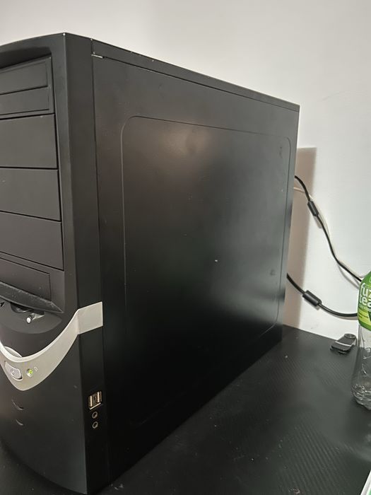 Vand pc gaming i5-7400 cu monitor