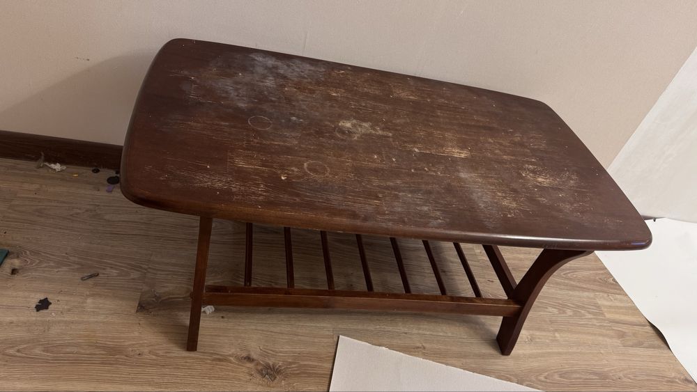 Отдам стол бесплатно