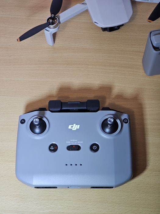 Dronă DJI Mini 4k fly more combo