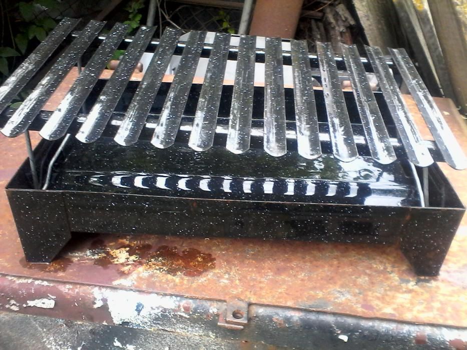 Gratar cu tava Emailat ,portabil,nefolosit.import.