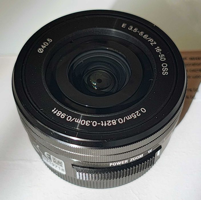 Продавам обектив Sony E PZ 16-50mm F3.5-5.6 OSS
