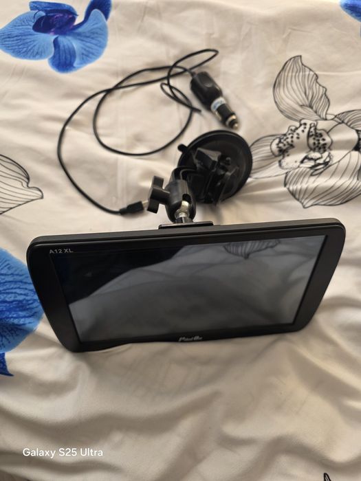 GPS PilotOn ecran de 9" inch cu camera  functionala