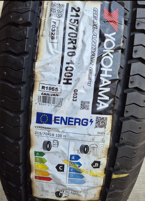 O bucată 215/70 R16 100H Yokohama Geolandar GO33 vară