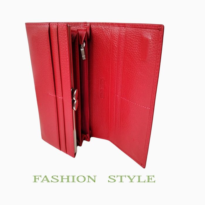 Дамски портфейл от естествена кожа  червен цвят