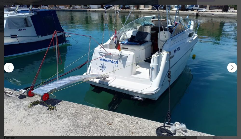 Моторна яхта Bayliner 2355