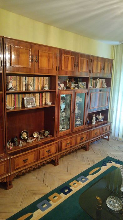 Mobilă de sufragerie,bibliotecă cu vitrină Luxor.
