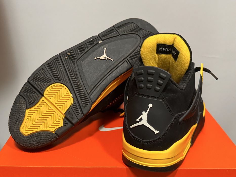 Jordan 4 yellow thunder