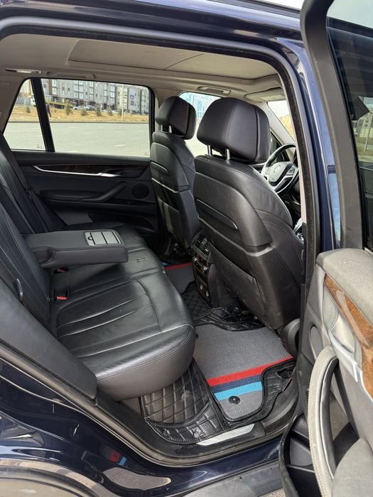 Автомобиль BMW X5(F15) 2014г (БМВ)