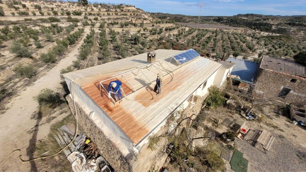 Izolatii spumă poliuretanică / celulă inchisă/ deschisă