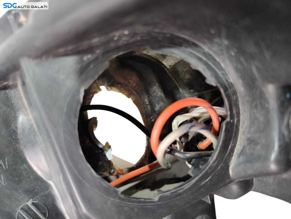 Far Dreapta FARA Xenon Opel Insignia A 2008 - 2016 (Topit Soclu Semnzalizare) [L5578]