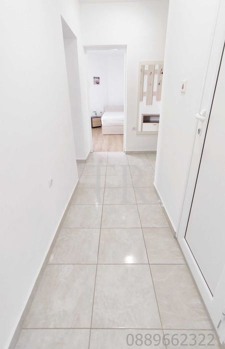 Дава се под наем Тристаен апартамент в Бургас, Лазур - 90 кв.м за 714 € - Снимка #9