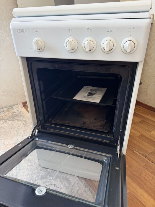 Продам б/у газовую плиту.