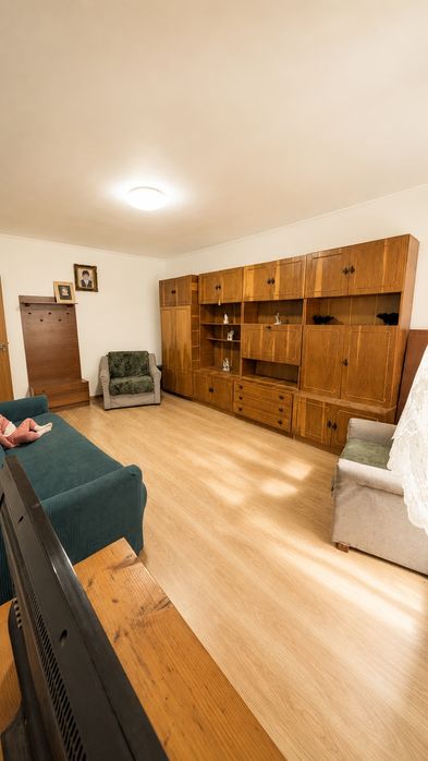 Apartament 2 camere parter înalt, centrala, termopane