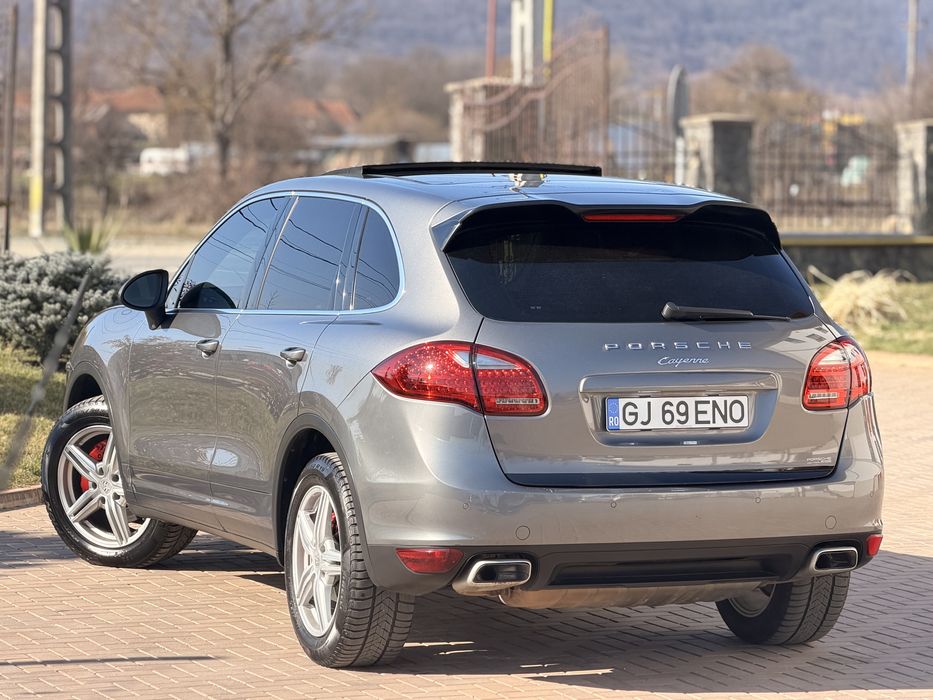 Porsche Cayenne 2013 3.0 V6 245 Cp Unic proprietar Romania