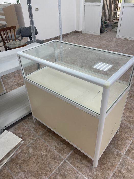 Продам торговое оборудование