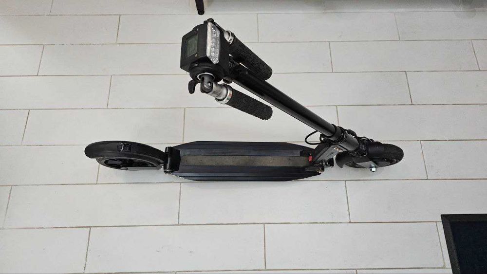 Электросамокат E-TWOW S2